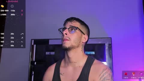   INDEPENDENT MODEL online show from 03.11.25