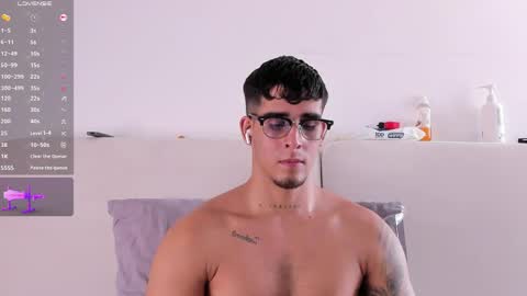 Snapshot of camilo_ospina_ chatting on 04.30.26 INDEPENDENT MODEL online show from 04.30.26