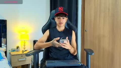 Snapshot of camilobass_ chatting on 05.13.26 Camilo Bass online show from 05.13.26