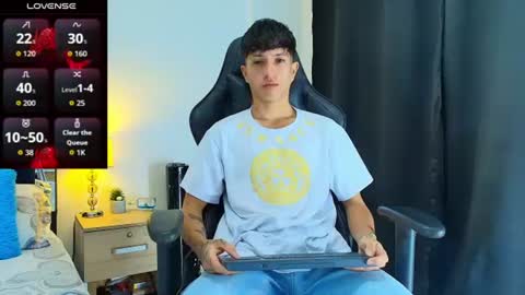 Snapshot of camilobass_ chatting on 06.14.26 Camilo Bass online show from 06.14.26