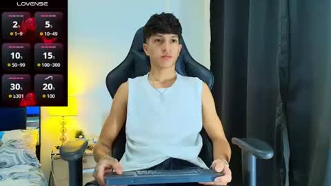 Snapshot of camilobass_ chatting on 06.16.26 Camilo Bass online show from 06.16.26