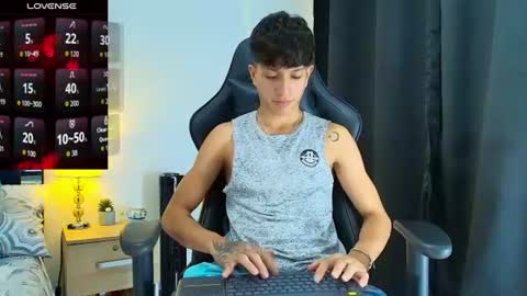 Snapshot of camilobass_ chatting on 06.19.26 Camilo Bass online show from 06.19.26