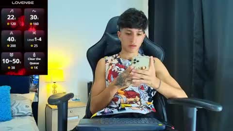 Snapshot of camilobass_ chatting on 07.17.26 Camilo Bass online show from 07.17.26