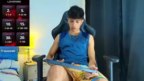 Snapshot of camilobass_ chatting on 07.25.26 Camilo Bass online show from 07.25.26