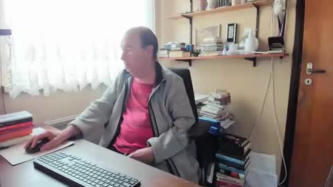 Snapshot of cammee chatting on 01.21.25 Cammee online show from 01.21.25