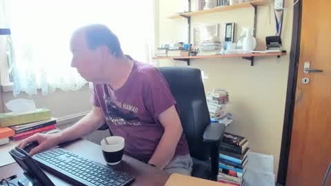 Snapshot of cammee chatting on 03.07.25 Cammee online show from 03.07.25