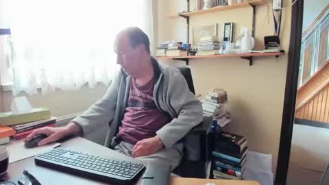 Snapshot of cammee chatting on 03.08.25 Cammee online show from 03.08.25