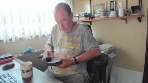 Snapshot of cammee chatting on 09.17.25 Cammee online show from 09.17.25