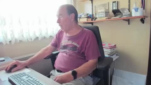 Snapshot of cammee chatting on 11.03.25 Cammee online show from 11.03.25