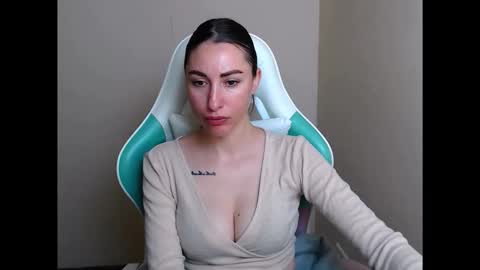 cammila horn online show from 05.18.26