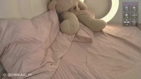 Laura Camila online show from 02.10.26