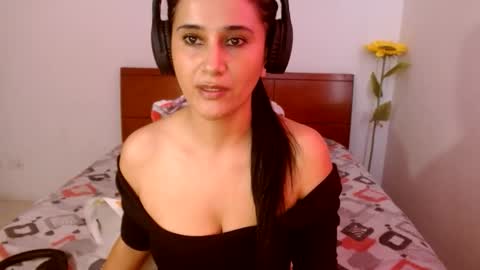 Carolina online show from 05.04.26