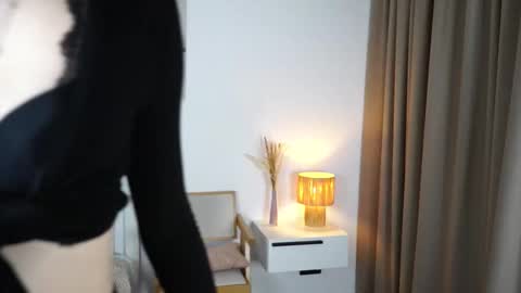 Ariana online show from 10.19.25