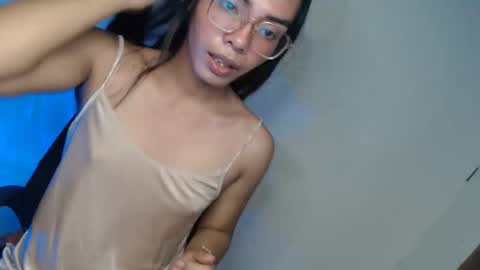 Snapshot of candi_blows chatting on 10.26.25 Candi online show from 10.26.25