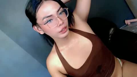 Snapshot of candi_blows chatting on 02.17.26 Candi online show from 02.17.26