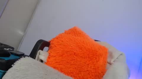 Snapshot of candy_cumyy1 chatting on 12.03.24 candy_cumyy1 online show from 12.03.24