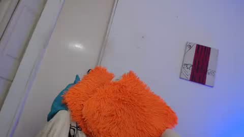 Snapshot of candy_cumyy1 chatting on 12.24.24 candy_cumyy1 online show from 12.24.24