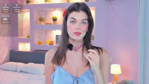 Flora online show from 11.04.25