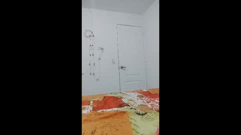 Snapshot of candy_kyle chatting on 12.02.25 candy kyle online show from 12.02.25