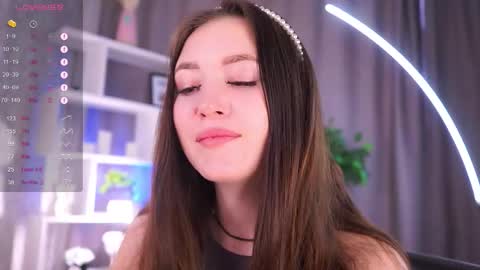 Leya online show from 10.26.25