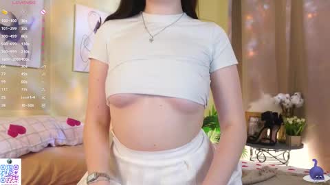 Snapshot of candy_leya chatting on 02.19.26 Leya online show from 02.19.26