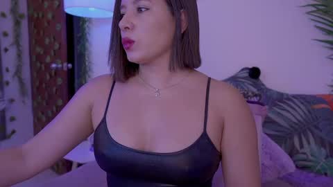 Snapshot of candy_li29 chatting on 09.21.25 Jamie online show from 09.21.25