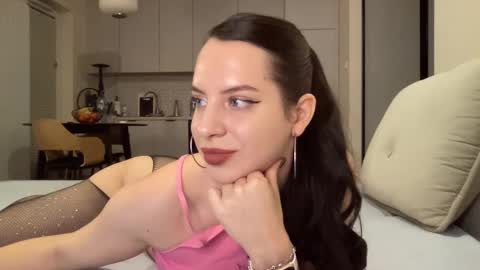 Snapshot of candy_puss chatting on 12.21.24 candy online show from 12.21.24