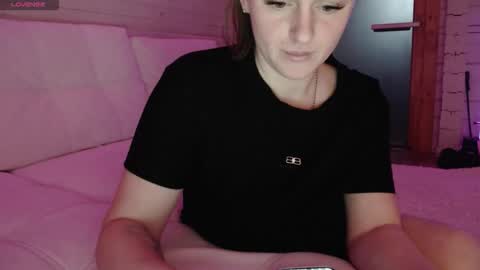 Snapshot of candybunie chatting on 01.17.26 CandyBunie online show from 01.17.26