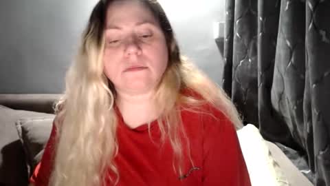 Laura online show from 03.08.26