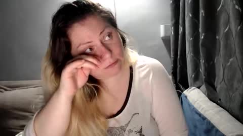 Laura online show from 05.05.26
