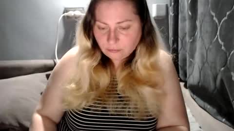 Laura online show from 06.11.26