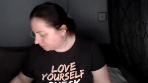 Laura online show from 06.18.26