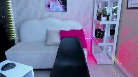 Candy online show from 03.11.25