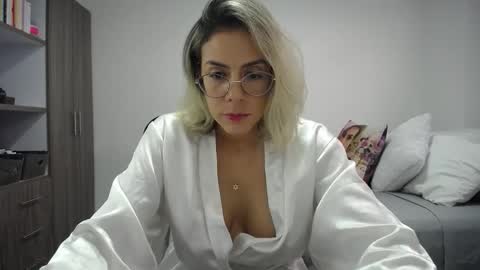 Candy Dowson online show from 05.07.26