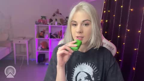 You can call me HH online show from 09.18.25