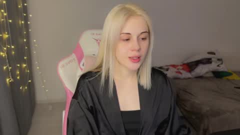 Snapshot of candyhannah chatting on 02.11.26 You can call me HH online show from 02.11.26