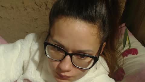 Snapshot of candylady13 chatting on 12.17.24 say meow and send tips  online show from 12.17.24