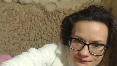 Snapshot of candylady13 chatting on 12.27.24 say meow and send tips  online show from 12.27.24