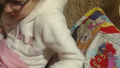 Snapshot of candylady13 chatting on 01.30.25 say meow and send tips  online show from 01.30.25