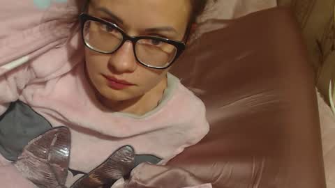 say meow and send tip  online show from 10.16.25