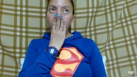 Snapshot of candymilfff chatting on 10.28.25 candymilfff online show from 10.28.25