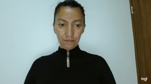 Snapshot of candymilfff chatting on 11.06.25 candymilfff online show from 11.06.25