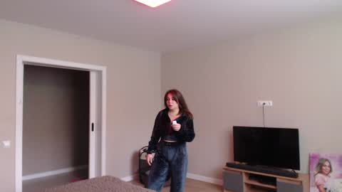 candymini online show from 01.25.25