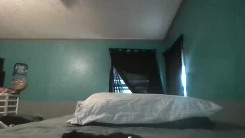 Snapshot of candyshop2024 chatting on 10.22.25 candyshop2024 online show from 10.22.25