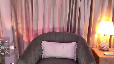 Isabella online show from 03.12.26