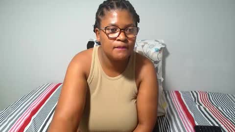 Snapshot of candyyumsaerolaxx chatting on 06.04.26 candyyumsaerolaxx online show from 06.04.26