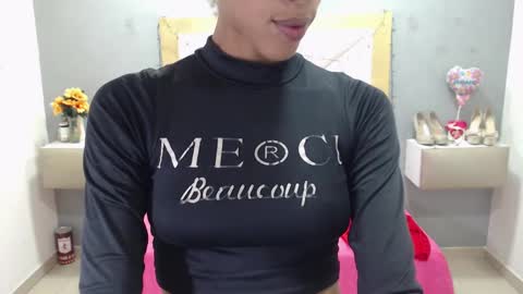 Snapshot of canella_hotx chatting on 01.02.25 Canela online show from 01.02.25