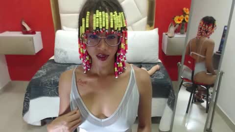 Canela online show from 02.03.26