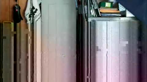 canoelicker69 online show from 10.04.25