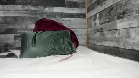 canuk1983 online show from 03.15.26